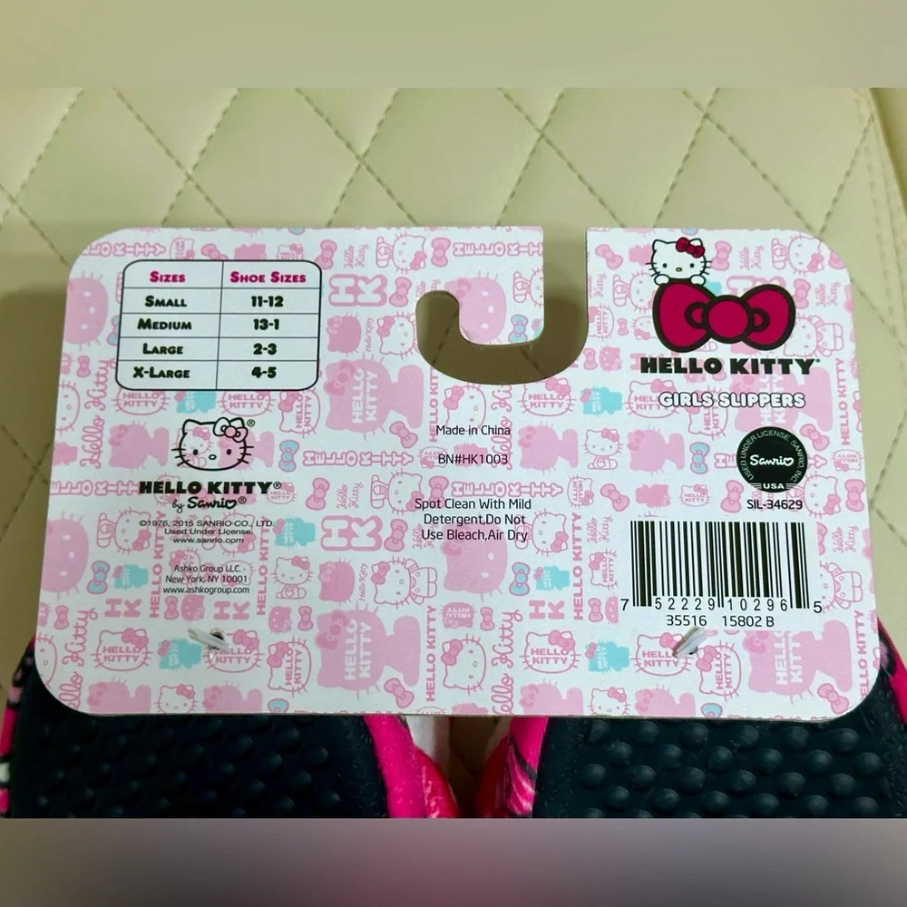 HELLO KITTY slippers 3d head girls Large 2/3 NEW pink